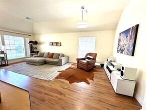 15818 Hamden Cir in Austin, TX - Building Photo - Building Photo