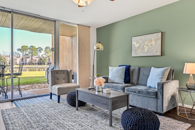 12600 Melville Dr in Montgomery, TX - Building Photo - Building Photo