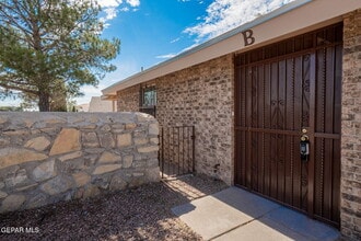 11450 Sundrop Ct in El Paso, TX - Building Photo - Building Photo