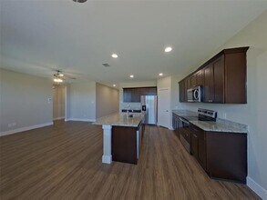 10357 Ft Ewell Trl in Crowley, TX - Foto de edificio - Building Photo