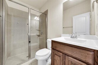 926 Melshire Dr in Garland, TX - Building Photo - Building Photo