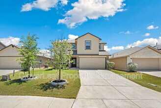 4924 Recover Pass in San Antonio, TX - Building Photo - Building Photo