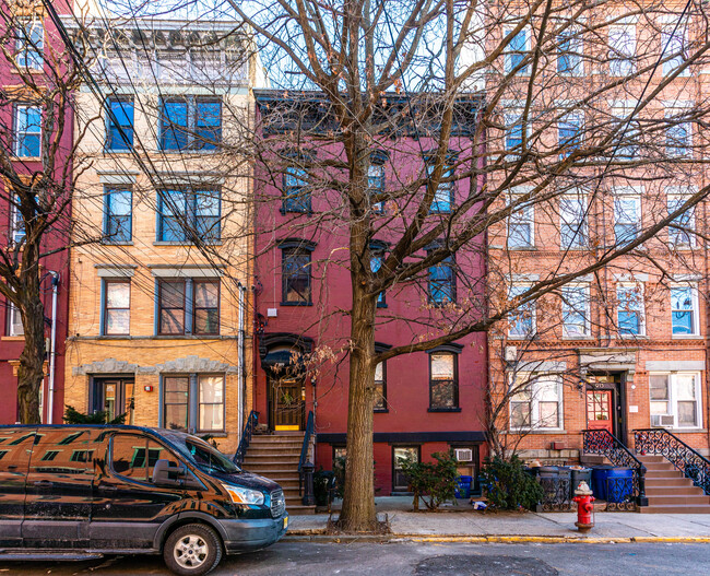 919 Garden St in Hoboken, NJ - Foto de edificio - Building Photo