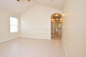 6022 S Newport Ave in Tulsa, OK - Building Photo - Building Photo