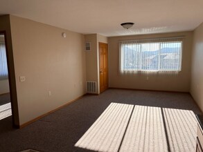 1721 W 5th St in Winona, MN - Building Photo - Building Photo