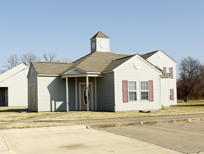 Turrell Manor Apartments in Turrell, AR - Foto de edificio - Building Photo