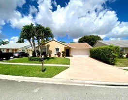 5314 Blueberry Hill Ave in Greenacres, FL - Building Photo