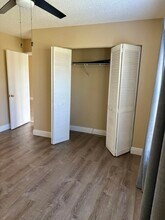 1545 Lake Crystal Dr, Unit C in West Palm Beach, FL - Foto de edificio - Building Photo