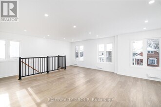 211 Dundas St W in Quinte West, ON - Building Photo - Building Photo