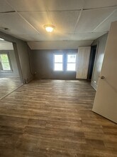 2180 W 83rd St in Cleveland, OH - Building Photo - Building Photo