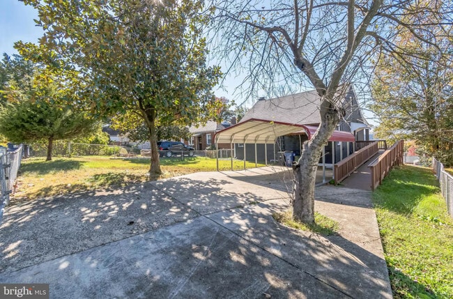 5808 Black Hawk Dr in Oxon Hill, MD - Building Photo - Building Photo