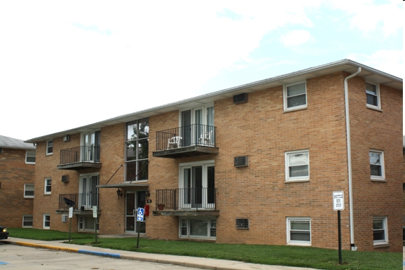 South Campus Apartments in Anderson, IN - Building Photo - Building Photo