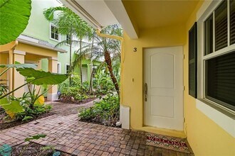 708 SE 15th St in Fort Lauderdale, FL - Building Photo - Building Photo