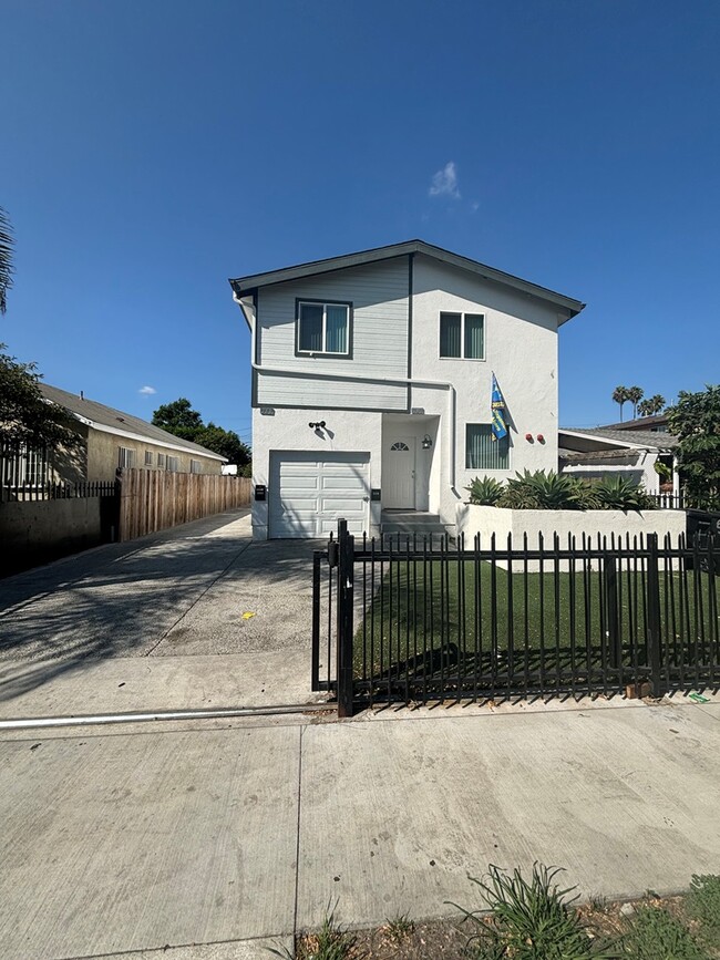 property at 347 E 107th St