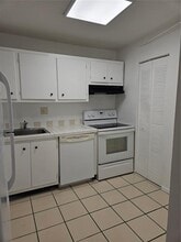 7911 Colony Cir N, Unit 304 in Tamarac, FL - Building Photo - Building Photo