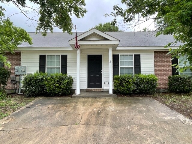 4463 Belair Dr in Evans, GA - Building Photo