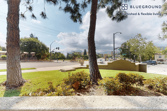 351 Hodencamp Rd in Thousand Oaks, CA - Building Photo - Building Photo