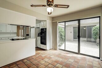 15614 Whitewater Ln in Houston, TX - Building Photo - Building Photo