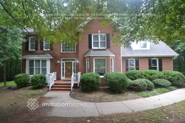 property at 5 Wilsford Ct