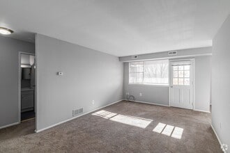 Pebble Hill Apartments in Wilmington, DE - Foto de edificio - Building Photo