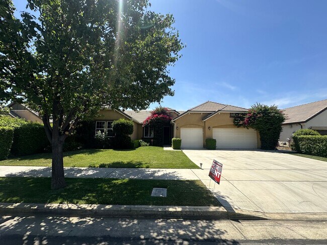 property at 3517 W Sunnyview Ave