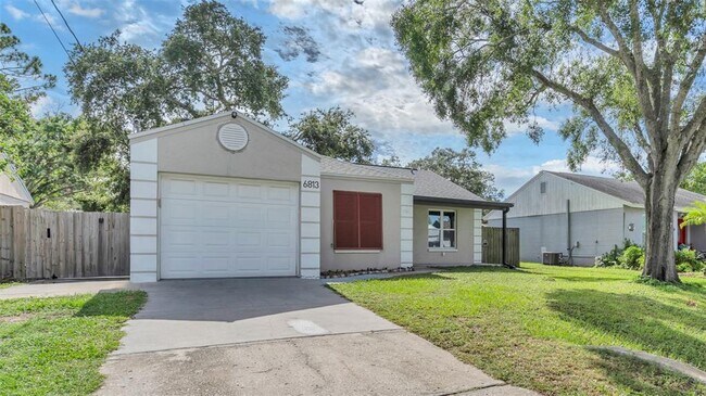 6813 S Gabrielle St in Tampa, FL - Building Photo - Building Photo
