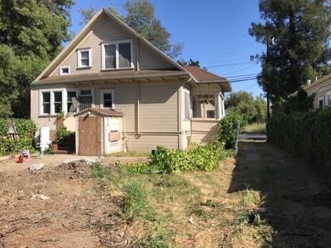 1442 B St in Hayward, CA - Building Photo