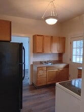 9 Main St, Unit Unit 7 in Blairstown, NJ - Foto de edificio - Building Photo