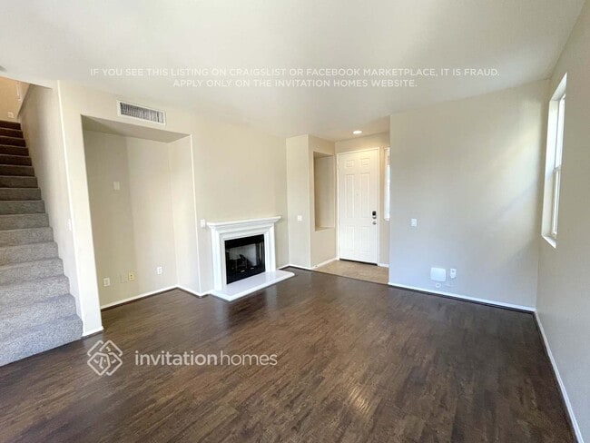 1052 E Agate Ct in Gardena, CA - Building Photo - Building Photo