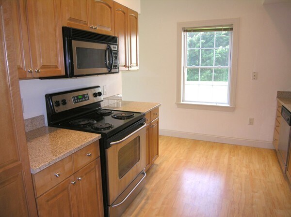 2 Abbott Ln-Unit -1 in Concord, MA - Building Photo - Building Photo
