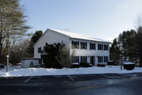 Wildwood Estates in Windham, ME - Foto de edificio - Building Photo