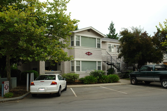 Forest Avenue Apartments in Chico, CA - Building Photo - Building Photo