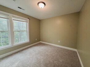 1029 Olivia Wy in Morgantown, WV - Building Photo - Building Photo
