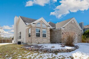 Spacious 5-Bedroom Broadmoor Glen Rancher in Colorado Springs, CO - Building Photo