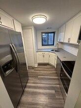 Meraki Apartments I in Pittsburgh, PA - Building Photo - Interior Photo