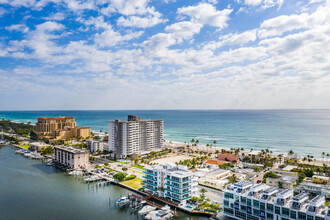 Sky Harbor Condominiums in Hollywood, FL - Building Photo - Building Photo