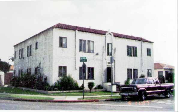 4901 Jillson St in City Of Commerce, CA - Building Photo