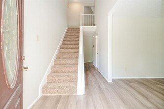 2119 Landcircle Ct in Sugar Land, TX - Building Photo - Building Photo