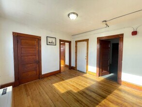 457 Beech St in Manchester, NH - Foto de edificio - Building Photo