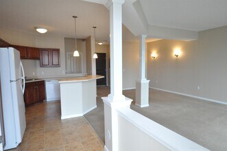 649 Old Hwy 8 in New Brighton, MN - Building Photo - Building Photo