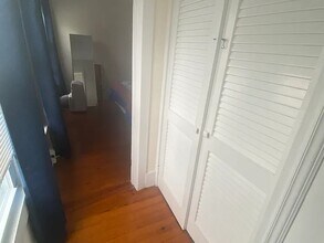 114 Main St, Unit Apt 2W in Sayville, NY - Building Photo - Building Photo