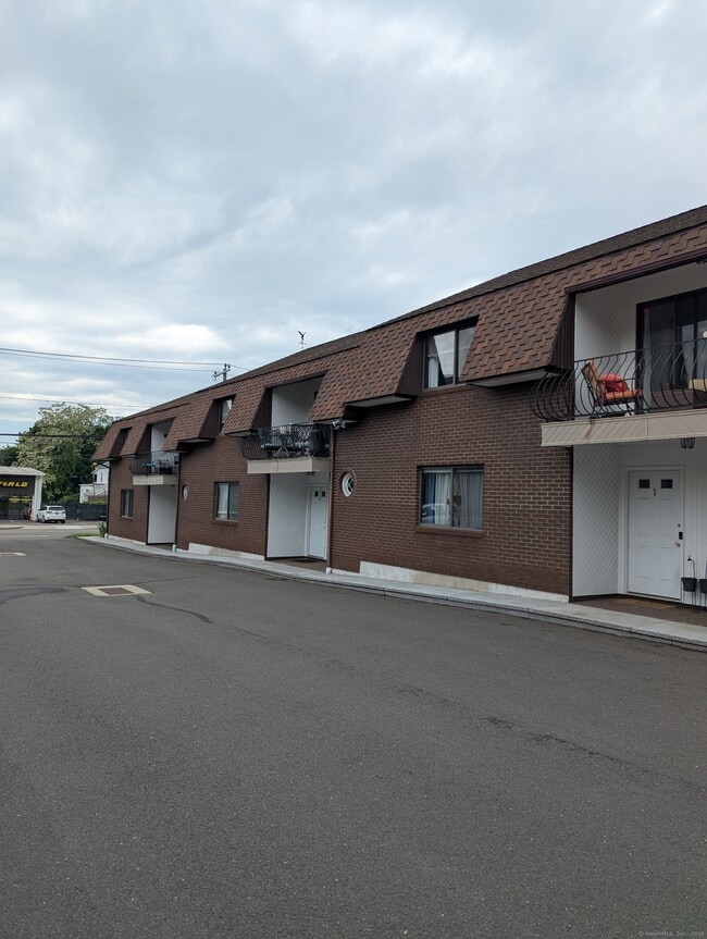 266 Main Ave in Norwalk, CT - Building Photo - Building Photo