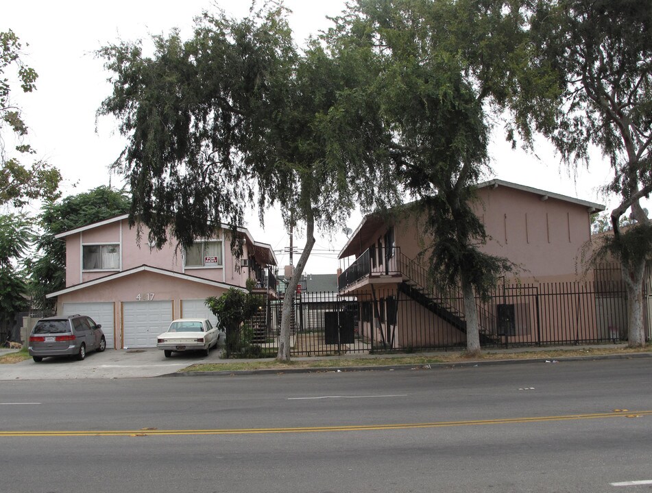 4817 E Compton Blvd in Compton, CA - Foto de edificio