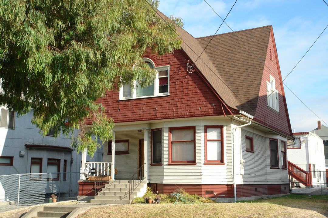 832-836 37th St in Oakland, CA - Building Photo