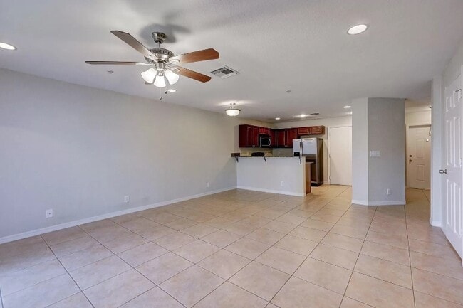 5273 SE Jennings Ln in Stuart, FL - Foto de edificio - Building Photo