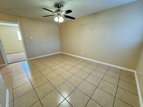 1014 N Gilmer St in Killeen, TX - Building Photo - Building Photo