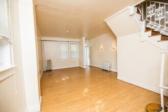 310 E University Pkwy in Baltimore, MD - Building Photo - Building Photo