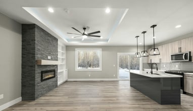 13845 Kluane Dr in Wasilla, AK - Building Photo - Building Photo