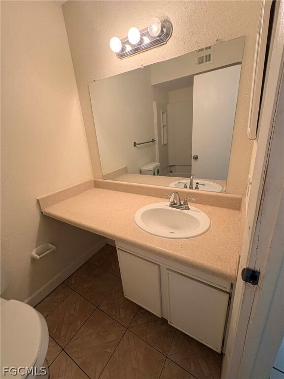 property at 2845 Winkler Ave