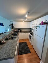 2740 SW 28th Ter, Unit 604 in Miami, FL - Building Photo